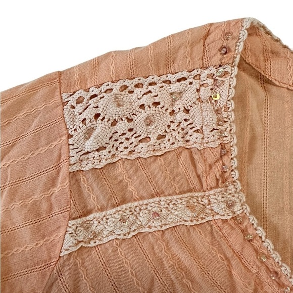 Lane Bryant Peach V-neck Crocheted Hem Top Size XL/XXL - Picture 14 of 16